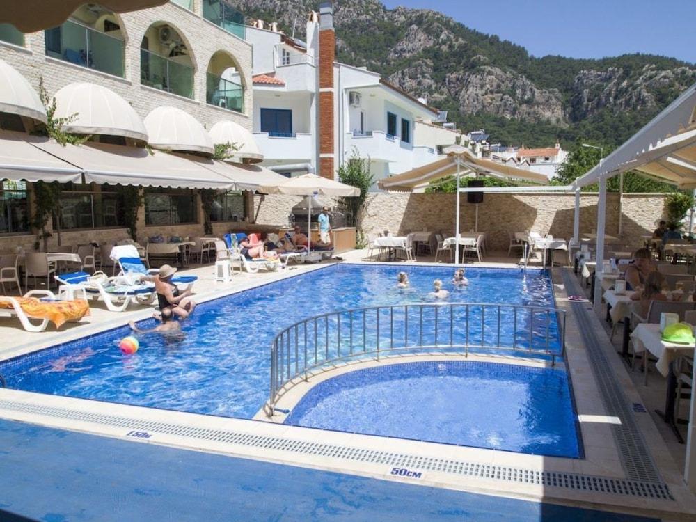 Oz-Can Hotel Turunç Luaran gambar