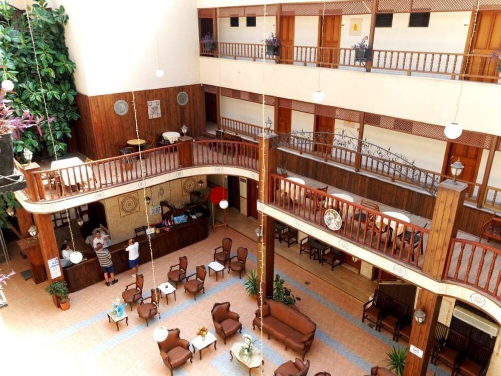 Oz-Can Hotel Turunç Luaran gambar